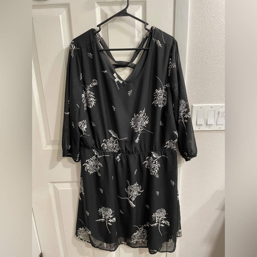 Maurice’s Knee Length, Criss Cross Floral Dress